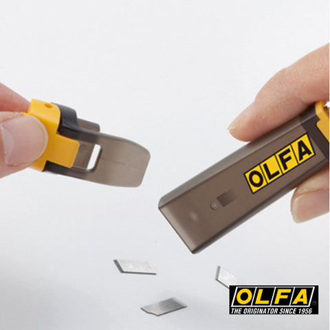 Taglierino Olfa DA-1 da 9 mm con contenitore per lame e blocco automatico
