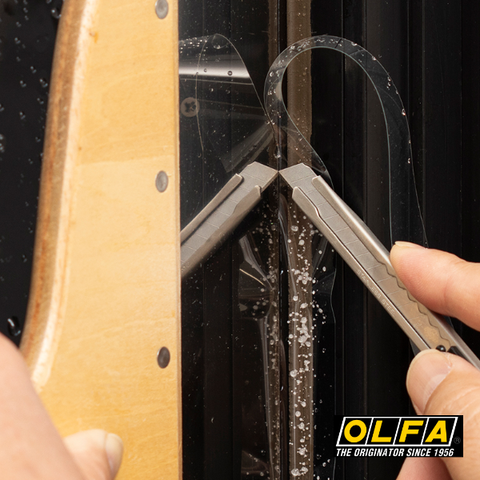 Taglierino Olfa SVR-1 in acciaio inox + 2 lame extra in acciaio inox da 9 mm, autobloccanti